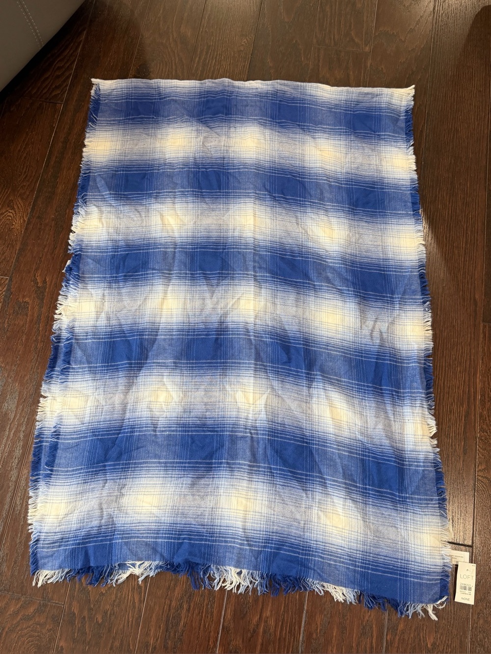 LOFT Oversized Blue & White Ombre Plaid Blanket Scarf NEW 82" x 27"